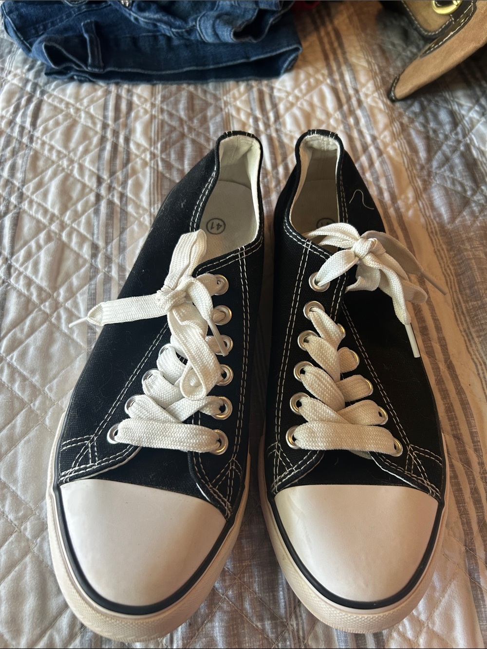 Amazon Black Canvas Low-Top Sneakers with White Laces